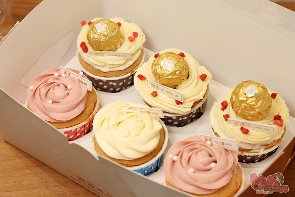 【台南美食】迷馬TEA BAR 茶飲·杯子蛋糕:生乳捲口感的杯子蛋糕,鬆軟又綿密,生日派對/野餐帶出場太有面子~ 【台南美食】迷馬TEA BAR 茶飲·杯子蛋糕:生乳捲口感的杯子蛋糕,鬆軟又綿密,生日派對/野餐帶出場太有面子~