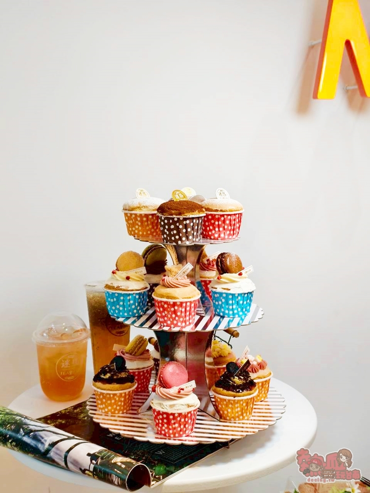 【台南美食】迷馬TEA BAR 茶飲·杯子蛋糕:生乳捲口感的杯子蛋糕,鬆軟又綿密,生日派對/野餐帶出場太有面子~ 【台南美食】迷馬TEA BAR 茶飲·杯子蛋糕:生乳捲口感的杯子蛋糕,鬆軟又綿密,生日派對/野餐帶出場太有面子~