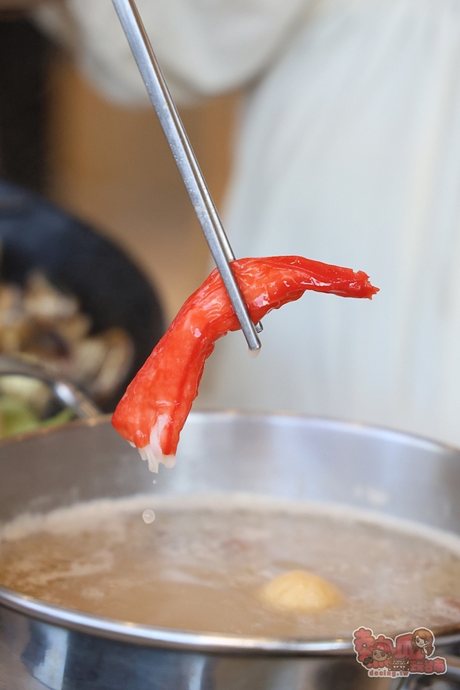 【台南火鍋】和爺麻辣安平市府店:火鍋只要288元,麵食/飲料/冰品吃到飽,麻辣豆腐鴨血,全部免費續給你~