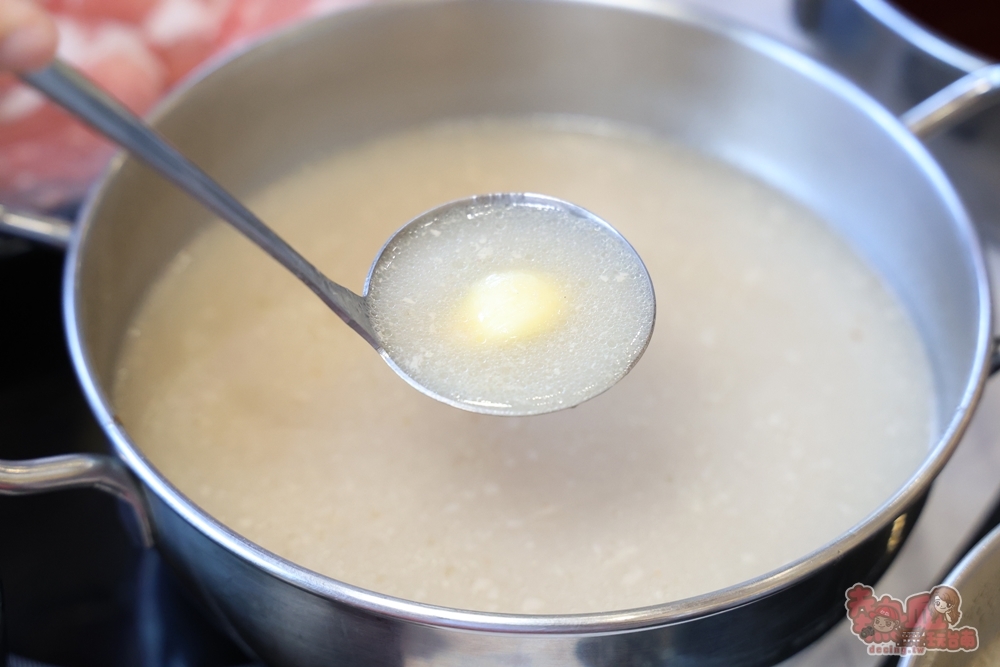 【台南火鍋】和爺麻辣安平市府店:火鍋只要288元,麵食/飲料/冰品吃到飽,麻辣豆腐鴨血,全部免費續給你~