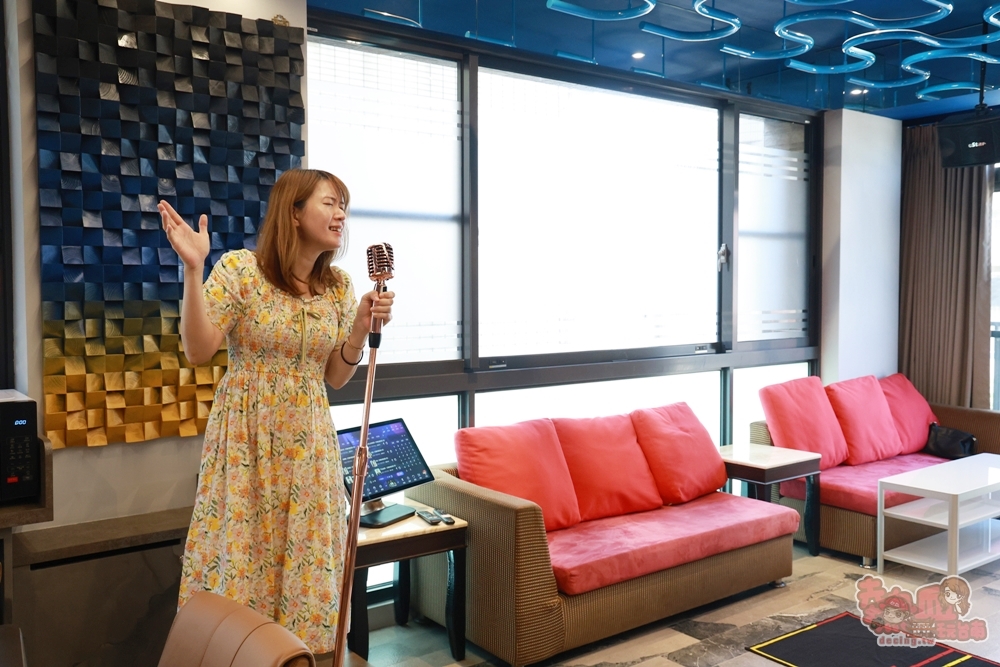 【安平包棟民宿】美萊茵安平民宿三館:可容納6–40人多人住宿，KTV、麻將桌、飛鏢機、免費停車一次滿足~