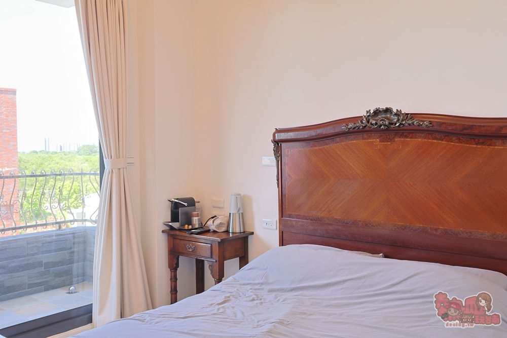 【安平包棟民宿】美萊茵安平民宿三館:可容納6–40人多人住宿，KTV、麻將桌、飛鏢機、免費停車一次滿足~