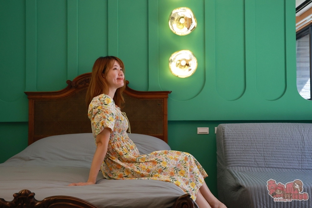 【安平包棟民宿】美萊茵安平民宿三館:可容納6–40人多人住宿，KTV、麻將桌、飛鏢機、免費停車一次滿足~