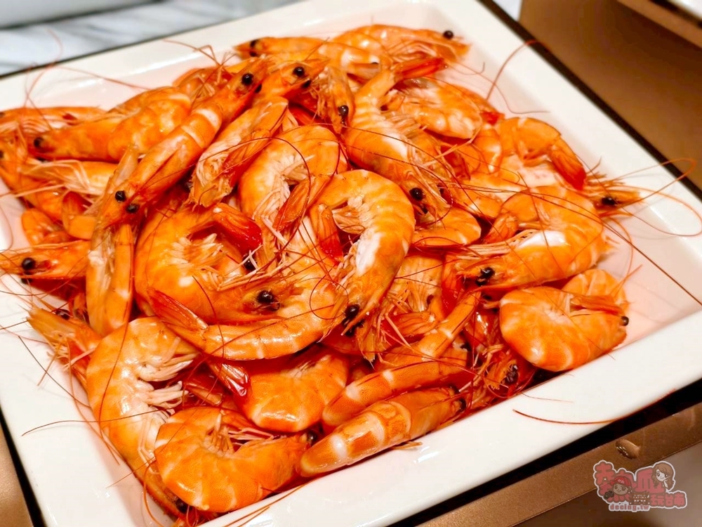 【台南美食】朵頤牛排:主餐只是配角,朵頤牛排的百匯自助吧才是真正靈魂~