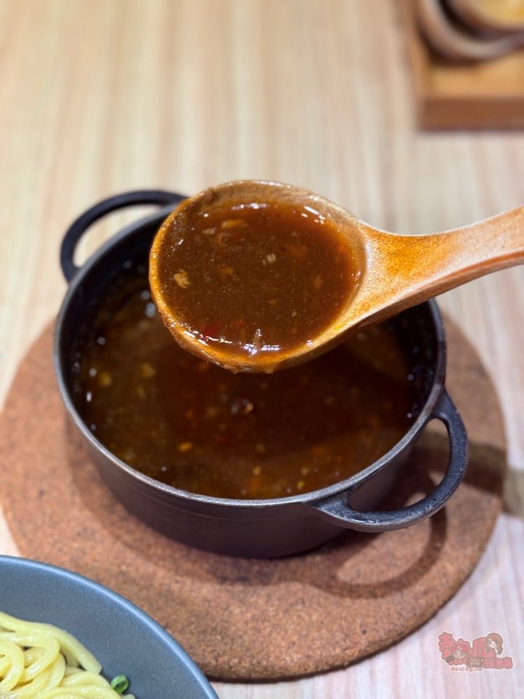 【台南美食】Nani麵！台南日式沾麵專賣店，你想吃濃厚系還是來點小清新呢~