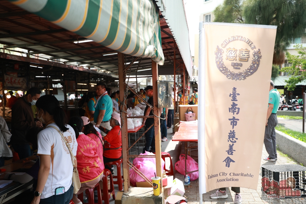 【台南黃昏市場】利南黃昏市場:定期關懷社區弱勢資助x利南黃昏市場美食
