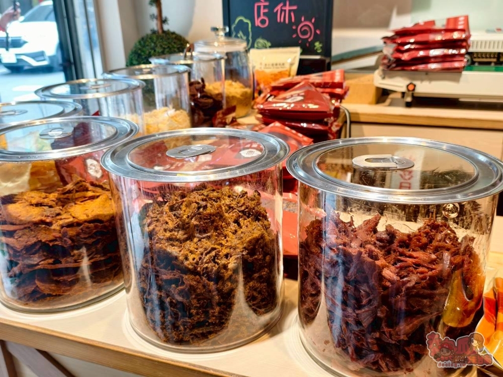 【台南美食】富香牌肉乾肉鬆:台南在地50年老店,快失傳的古早味炭燒豬肉乾,好吃到流眼淚~