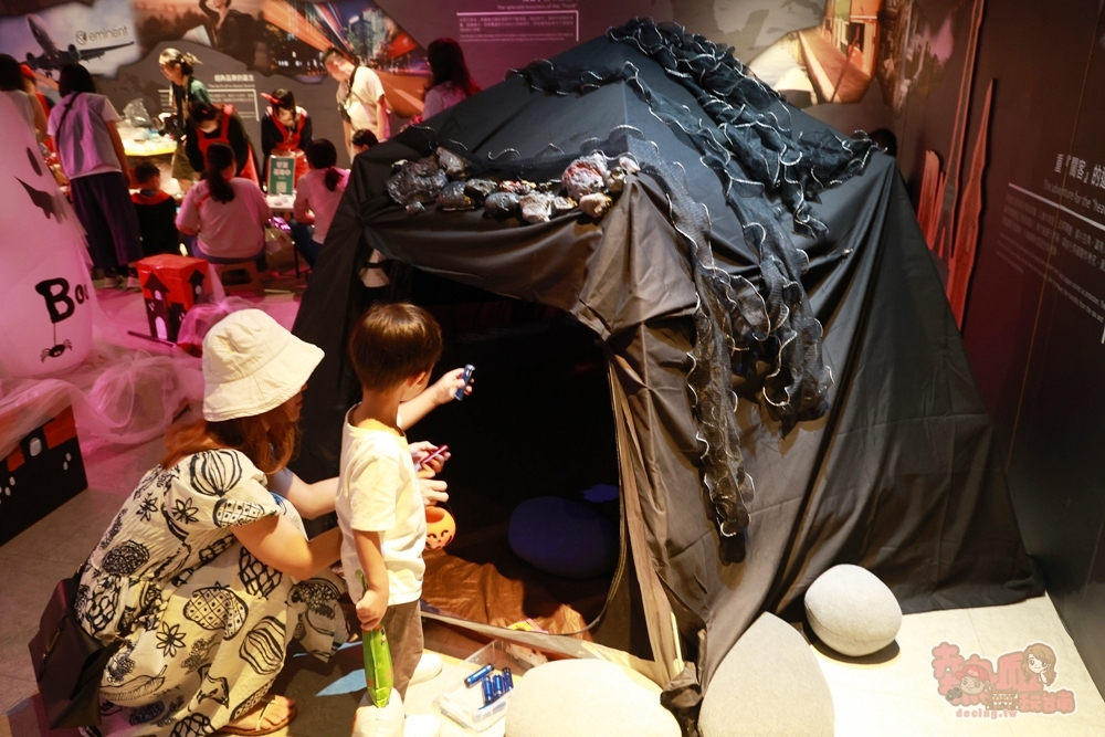 【台南活動】台南萬聖節派對x魔法奇幻市集：四米高巨型南瓜，萬聖節兒童變裝遊行，還有隨機出沒的無臉男~