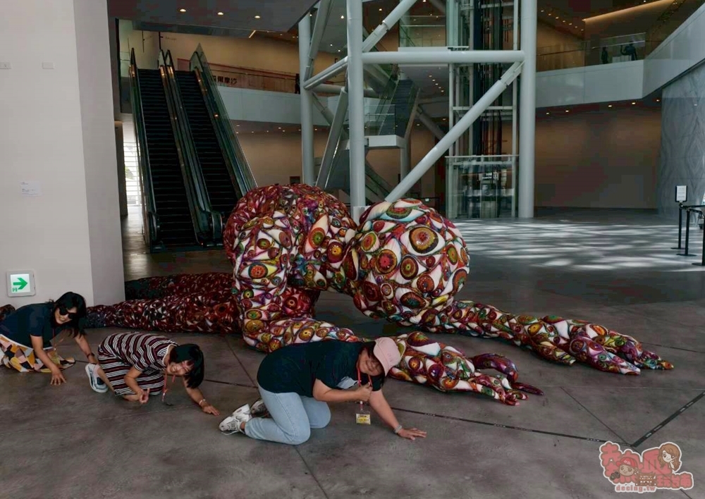 【台南展覽】南美館秋季大展:日本超現實感官體驗,另人毛骨凜然的「皮膚と內臓－自己、世界、時間」