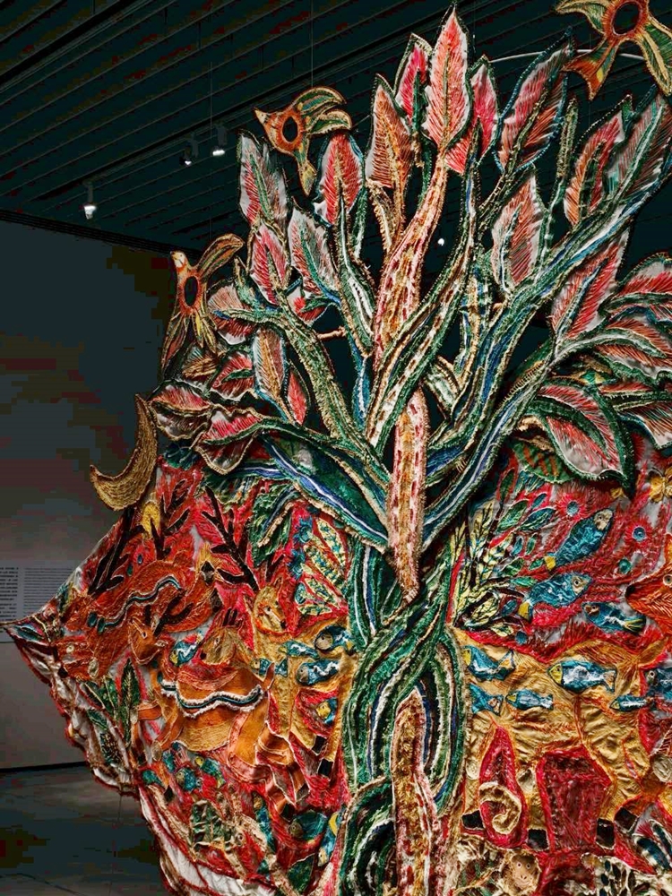 【台南展覽】南美館秋季大展:日本超現實感官體驗,另人毛骨凜然的「皮膚と內臓－自己、世界、時間」