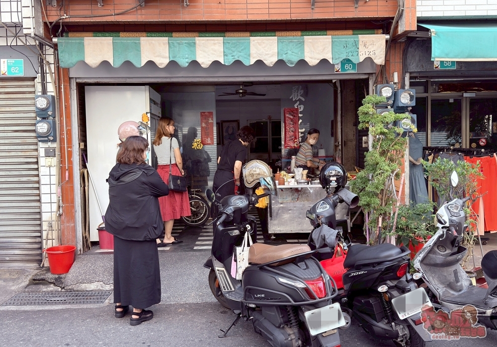 【台南美食】無名古早味蛋餅早餐店:隱藏在巷弄內的古早味粉漿蛋餅,尋尋覓覓的小時後蛋餅就在這