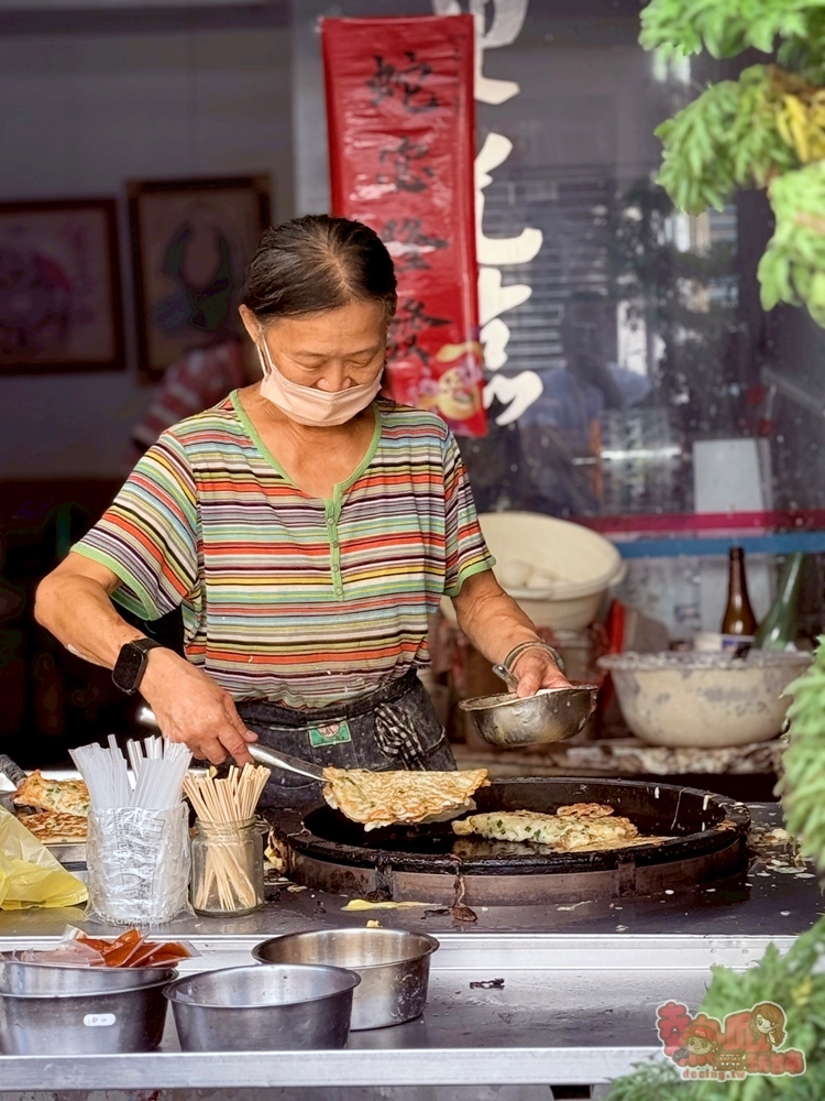 【台南美食】無名古早味蛋餅早餐店:隱藏在巷弄內的古早味粉漿蛋餅,尋尋覓覓的小時後蛋餅就在這
