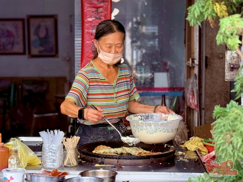 【台南美食】無名古早味蛋餅早餐店:隱藏在巷弄內的古早味粉漿蛋餅,尋尋覓覓的小時後蛋餅就在這