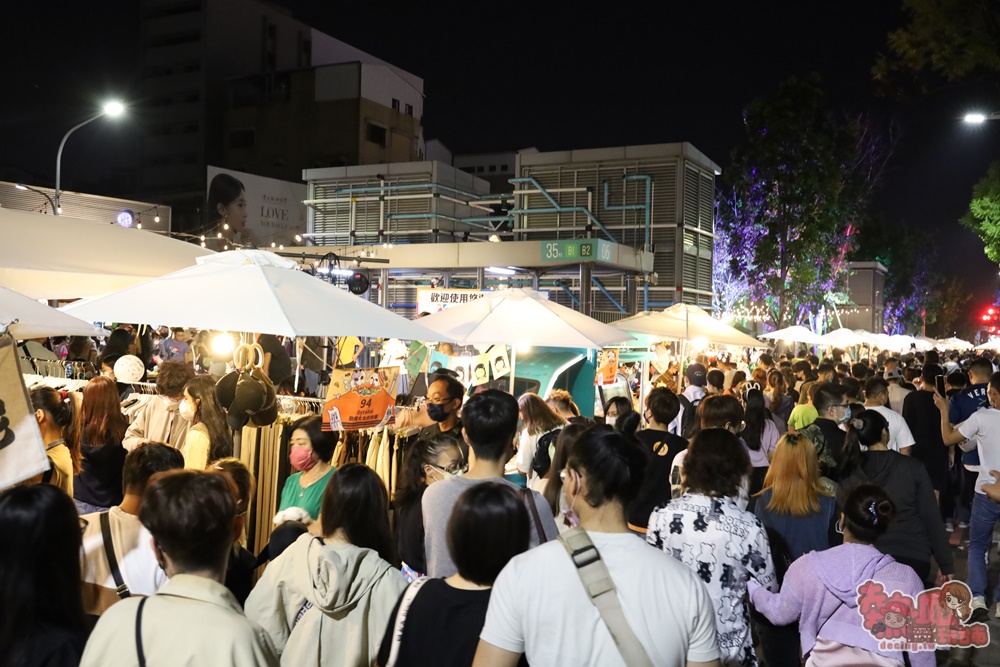 【台南活動】台南光復節3天連假可以這樣玩！火舞藝術節、市集、萬聖節活動一次看~