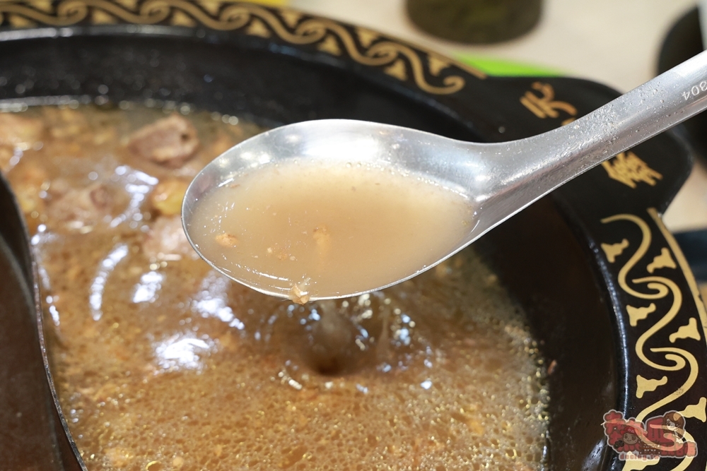 【台南火鍋】鑫帝元薑母鴨羊肉爐:永康人氣薑母鴨,冬天限定禽獸鍋,一鍋就能享受薑母鴨和羊肉爐~