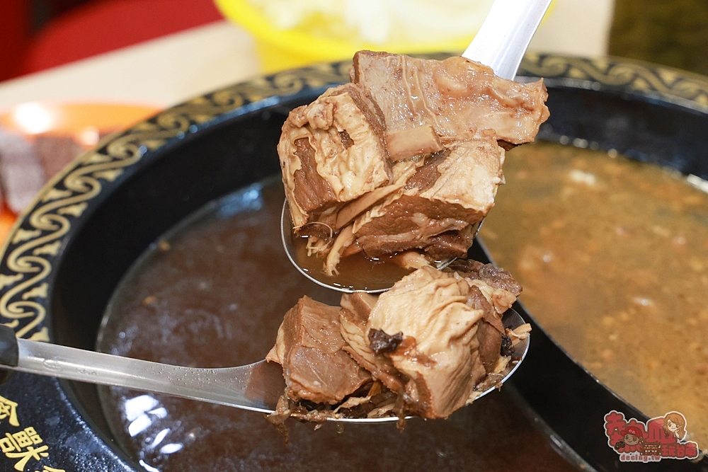 【台南火鍋】鑫帝元薑母鴨羊肉爐:永康人氣薑母鴨,冬天限定禽獸鍋,一鍋就能享受薑母鴨和羊肉爐~