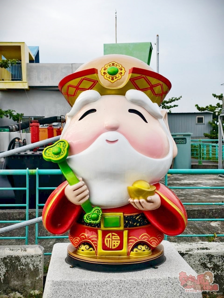 【高雄景點】永安泡麵土地公:高雄泡麵土地公廟,求財吃泡麵還可以看海景~