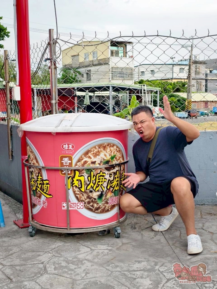 【高雄景點】永安泡麵土地公:高雄泡麵土地公廟,求財吃泡麵還可以看海景~