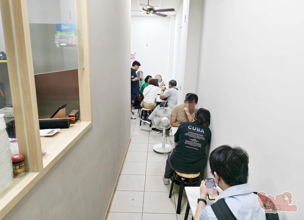 【台南美食】順慶海鮮粥麵:水仙宮旁海鮮粥店,人氣冠軍海產粥料多澎派,隱藏版日式蟳肉丼飯太迷人了吧~