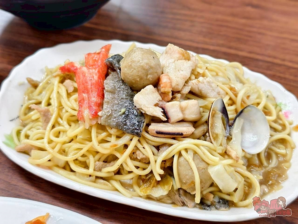 【台南美食】珍饌麵店:七股國小旁的古早味麵店,被麵店耽誤的熱炒店,古早味番茄炒飯超好吃又大份量~