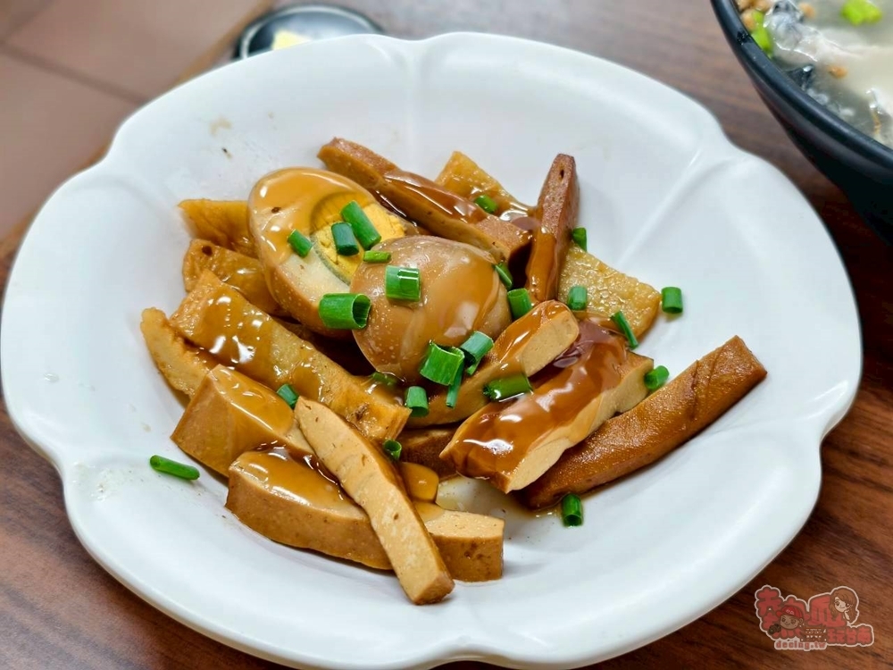 【台南美食】珍饌麵店:七股國小旁的古早味麵店,被麵店耽誤的熱炒店,古早味番茄炒飯超好吃又大份量~