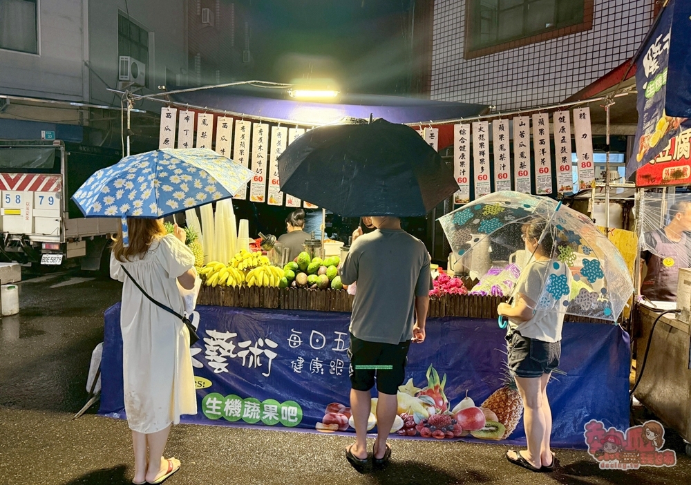 新營夜市:週六限定新營夜市,網友公認台南溪北地區最強夜市就是新營夜市~