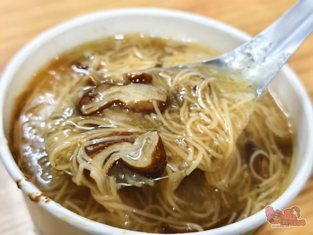 新營夜市:週六限定新營夜市,網友公認台南溪北地區最強夜市就是新營夜市~