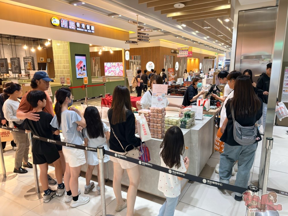 【台南快閃甜點】Bear Bakery小熊菓子:超人氣小熊菓子台南快閃,超好吃馬卡龍小圓餅,一開賣就大排長龍~ 【台南快閃甜點】Bear Bakery小熊菓子:超人氣小熊菓子台南快閃,超好吃馬卡龍小圓餅,一開賣就大排長龍~