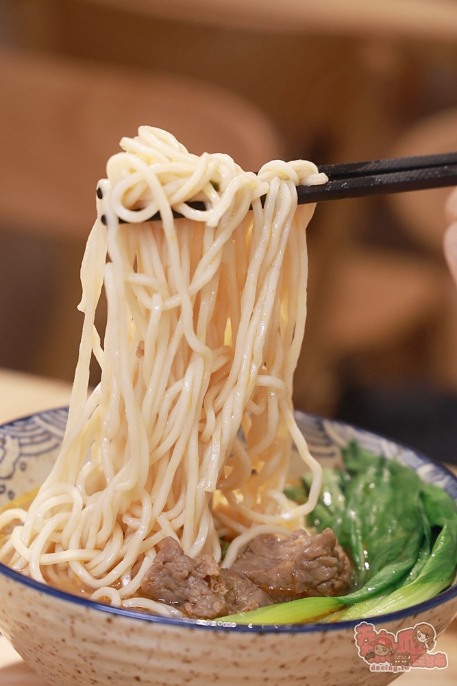 【台南美食】QQ田甜品工坊:東區超人氣冰品店,料多價格實在,日系雪花冰.紅豆湯.嫩仙草超激推~ 【台南美食】QQ田甜品工坊:東區超人氣冰品店,料多價格實在,日系雪花冰.紅豆湯.嫩仙草超激推~