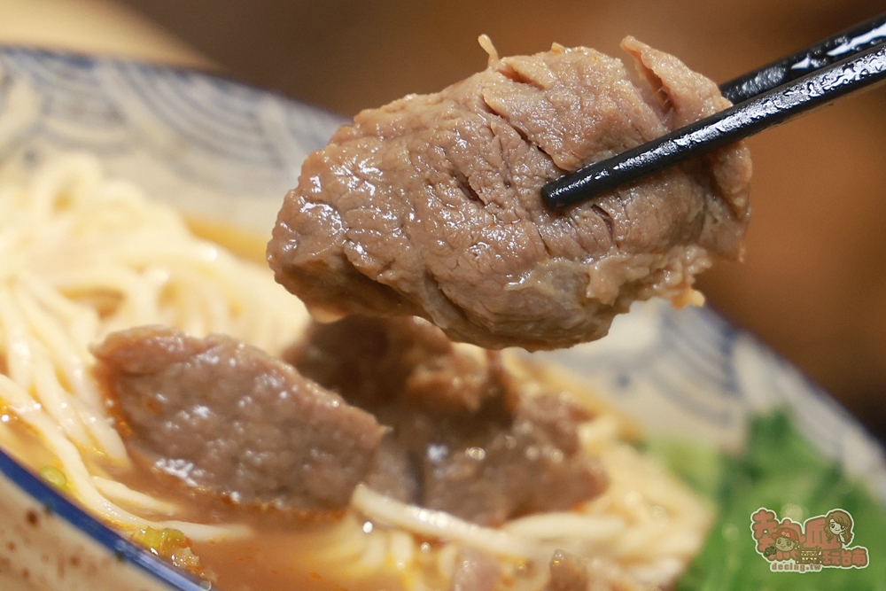 【台南美食】QQ田甜品工坊:東區超人氣冰品店,料多價格實在,日系雪花冰.紅豆湯.嫩仙草超激推~ 【台南美食】QQ田甜品工坊:東區超人氣冰品店,料多價格實在,日系雪花冰.紅豆湯.嫩仙草超激推~