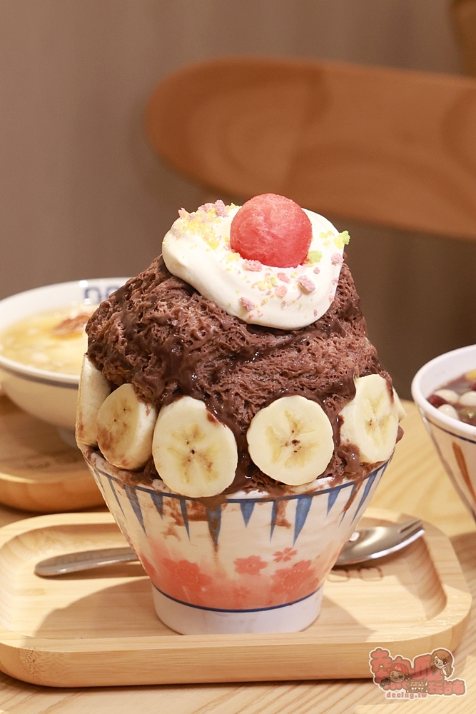 【台南美食】QQ田甜品工坊:東區超人氣冰品店,料多價格實在,日系雪花冰.紅豆湯.嫩仙草超激推~ 【台南美食】QQ田甜品工坊:東區超人氣冰品店,料多價格實在,日系雪花冰.紅豆湯.嫩仙草超激推~