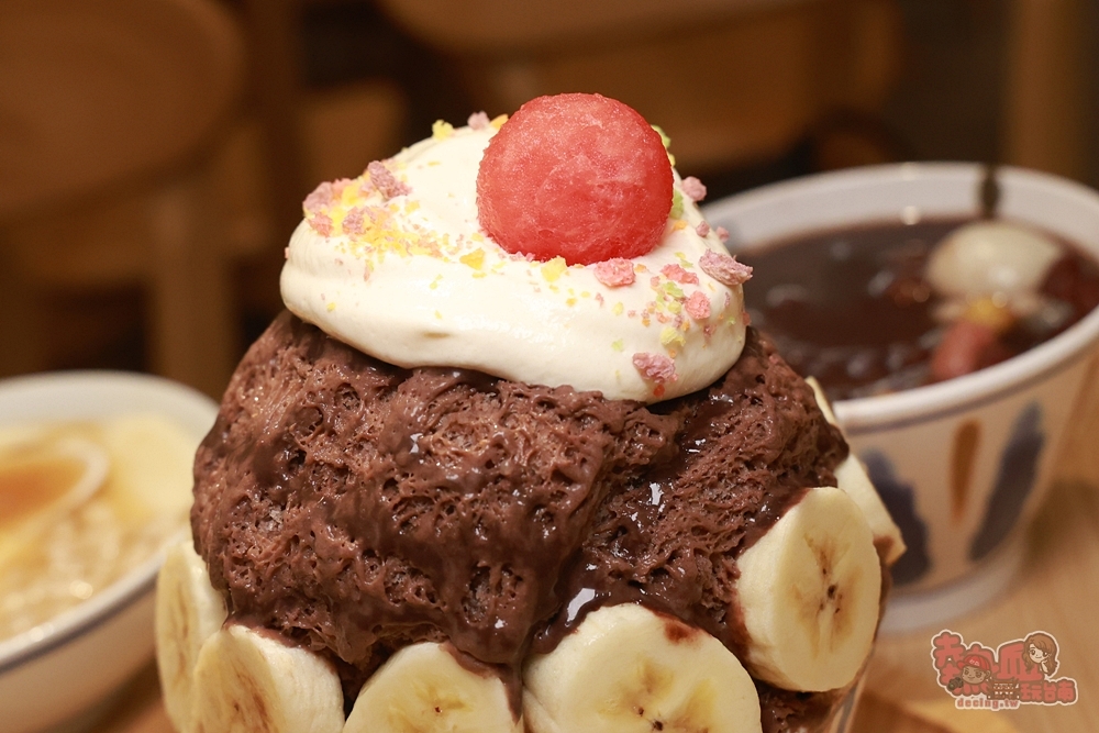 【台南美食】QQ田甜品工坊:東區超人氣冰品店,料多價格實在,日系雪花冰.紅豆湯.嫩仙草超激推~ 【台南美食】QQ田甜品工坊:東區超人氣冰品店,料多價格實在,日系雪花冰.紅豆湯.嫩仙草超激推~