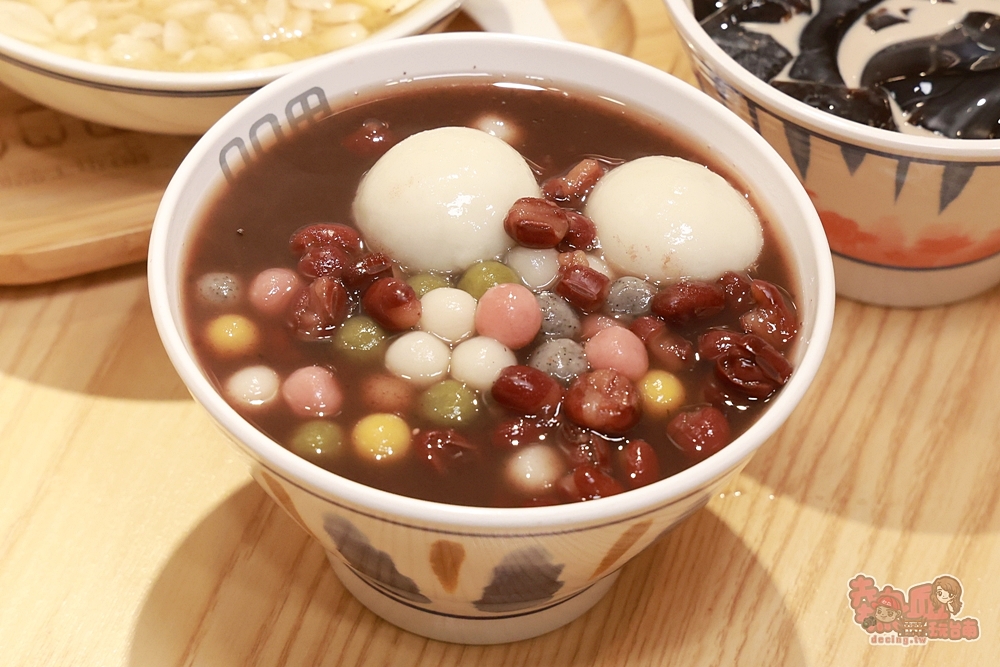 【台南美食】QQ田甜品工坊:東區超人氣冰品店,料多價格實在,日系雪花冰.紅豆湯.嫩仙草超激推~ 【台南美食】QQ田甜品工坊:東區超人氣冰品店,料多價格實在,日系雪花冰.紅豆湯.嫩仙草超激推~