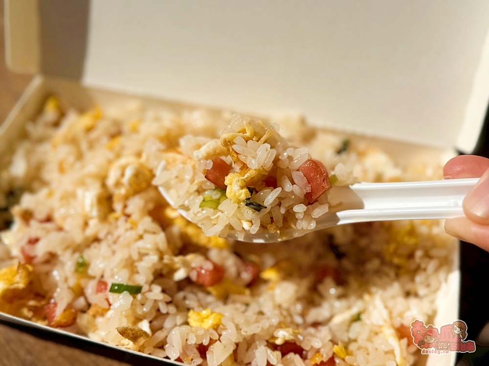 【台南美食】飯賣人口:台南炒飯專門,台南冠軍炒飯,炒飯粒粒分明,咀嚼在舌尖緩緩香氣,第一次吃就愛上~