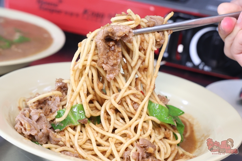 【台南美食】明記羊肉:台南羊肉火鍋這裡吃,少見羊大骨必點,還有隱藏版羊肉滑蛋~ 【台南美食】明記羊肉:台南羊肉火鍋這裡吃,少見羊大骨必點,還有隱藏版羊肉滑蛋~