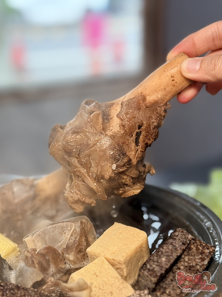 【台南美食】明記羊肉:台南羊肉火鍋這裡吃,少見羊大骨必點,還有隱藏版羊肉滑蛋~ 【台南美食】明記羊肉:台南羊肉火鍋這裡吃,少見羊大骨必點,還有隱藏版羊肉滑蛋~