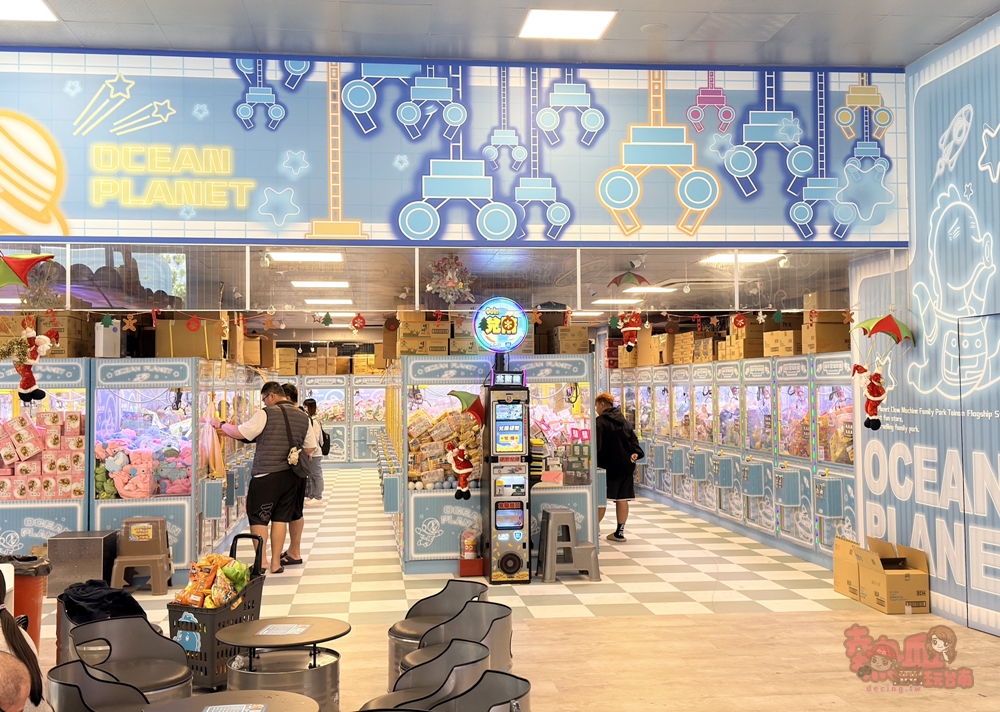 【台南娃娃機】海洋星球樂園台南旗艦店大改版,免費兒童遊戲區、沉浸式商品展示區、超酷太空旋渦燈光秀~ 【台南娃娃機】海洋星球樂園台南旗艦店大改版,免費兒童遊戲區、沉浸式商品展示區、超酷太空旋渦燈光秀~