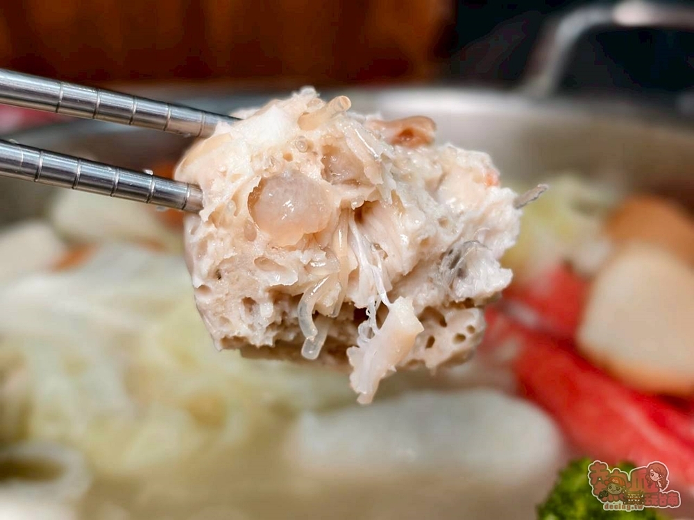 【台南火鍋】彭康海翅鼎:永康平價海鮮火鍋店,海鮮食材選擇超多,還有少見手工魚翅丸~ 【台南火鍋】彭康海翅鼎:永康平價海鮮火鍋店,海鮮食材選擇超多,還有少見手工魚翅丸~