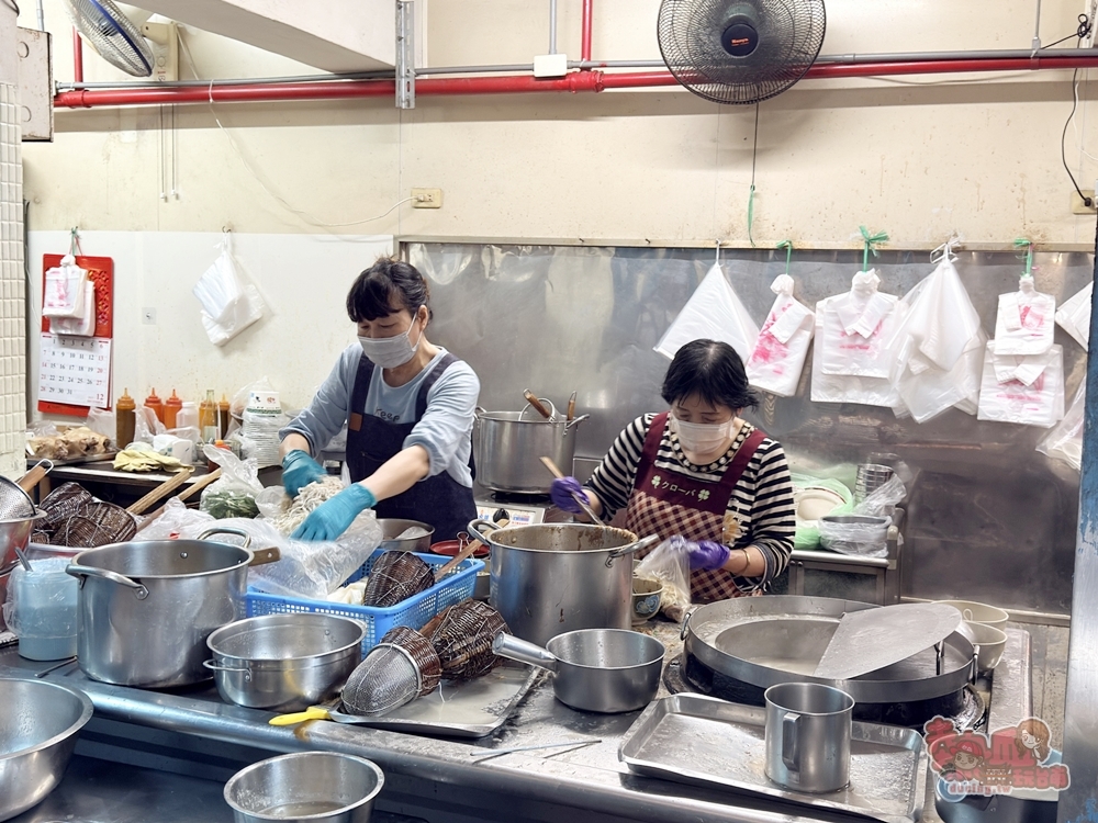 【台南美食】白河鴨肉麵:白河菜市場隱藏美食,鴨肉切盤只要銅板價50元,古早味沾醬有夠厲害~ 【台南美食】白河鴨肉麵:白河菜市場隱藏美食,鴨肉切盤只要銅板價50元,古早味沾醬有夠厲害~