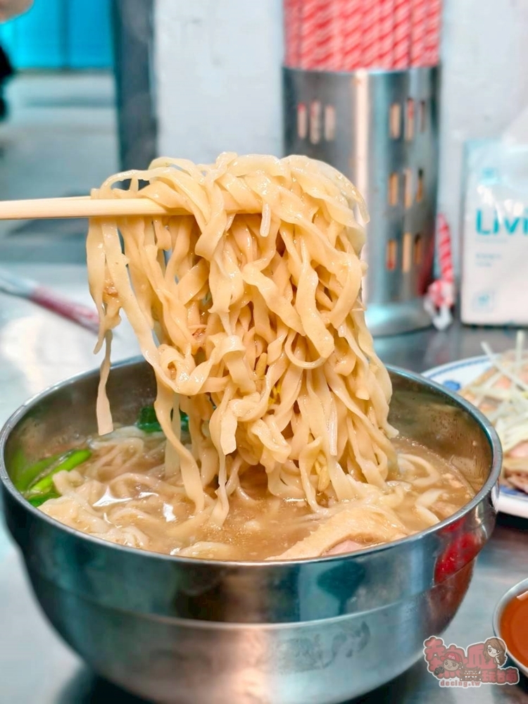 【台南美食】白河鴨肉麵:白河菜市場隱藏美食,鴨肉切盤只要銅板價50元,古早味沾醬有夠厲害~ 【台南美食】白河鴨肉麵:白河菜市場隱藏美食,鴨肉切盤只要銅板價50元,古早味沾醬有夠厲害~