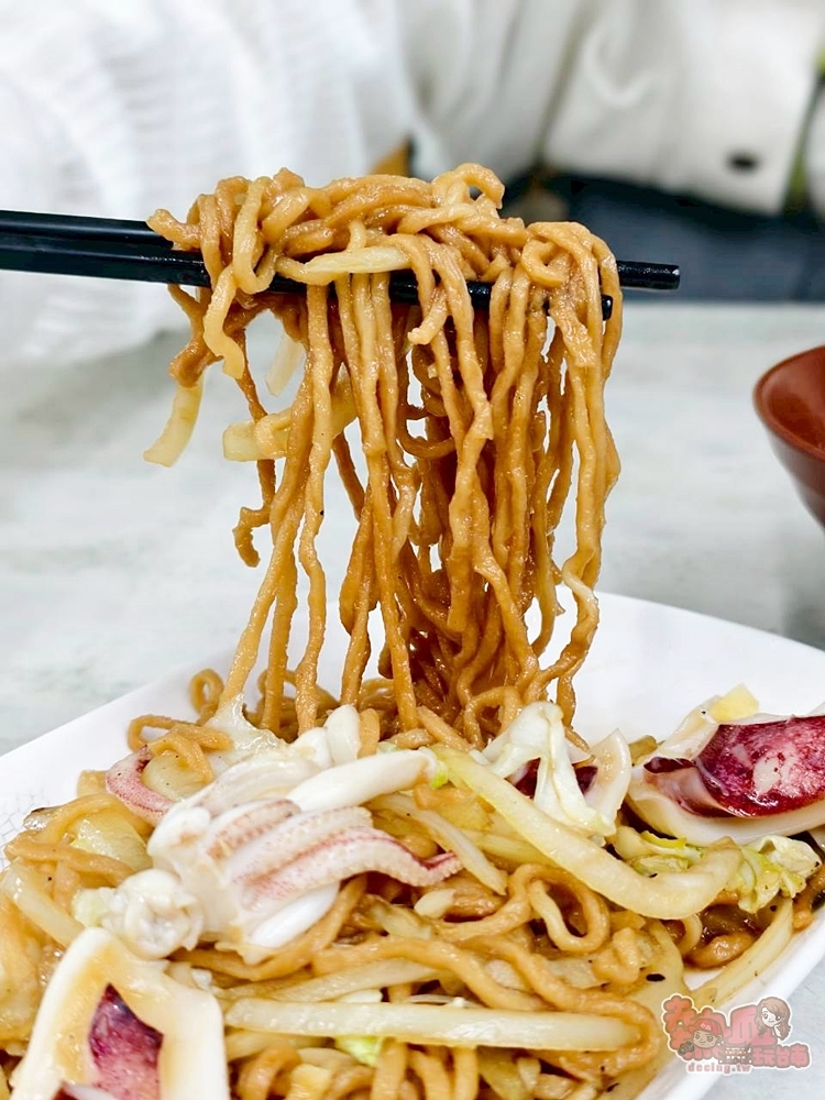 【台南美食】耐龍鱔魚意麵:在地超過30年老手藝,鱔魚意麵佛心價,在地人口袋名單就這間~ 【台南美食】耐龍鱔魚意麵:在地超過30年老手藝,鱔魚意麵佛心價,在地人口袋名單就這間~