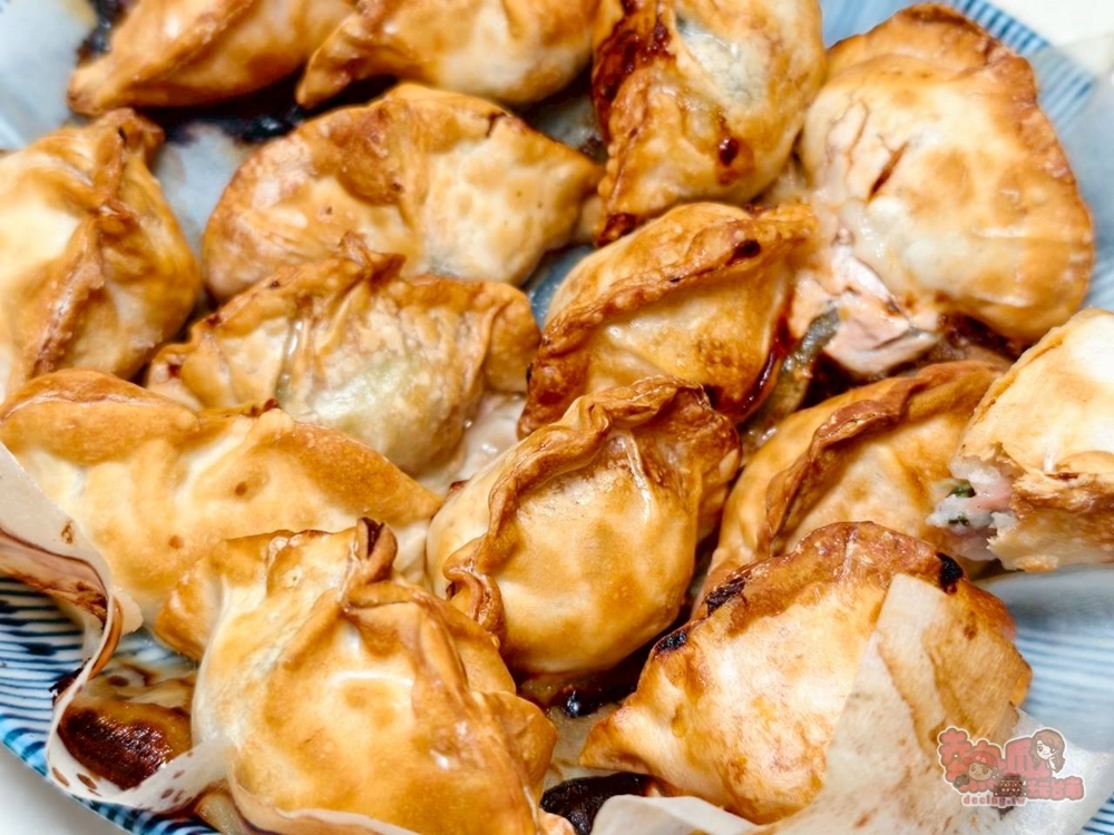 【台南美食】湠初手工水餃:這家手工水餃好好吃,大顆又飽滿!大推韓式泡菜豬肉,四季豆豬肉~ 【台南美食】湠初手工水餃:這家手工水餃好好吃,大顆又飽滿!大推韓式泡菜豬肉,四季豆豬肉~