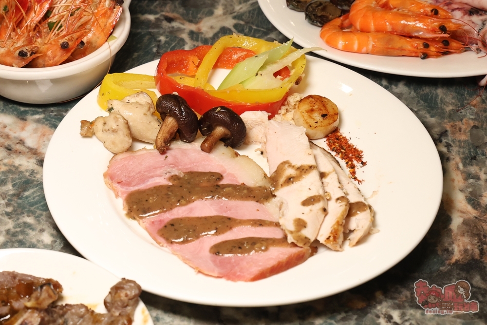 【台南吃到飽】福爾摩沙遊艇酒店-威尼斯餐廳:五星級海陸百匯吃到飽,松露火雞+各國料理齊發,周末還能狂嗑松葉蟹~ 【台南吃到飽】福爾摩沙遊艇酒店-威尼斯餐廳:五星級海陸百匯吃到飽,松露火雞+各國料理齊發,周末還能狂嗑松葉蟹~