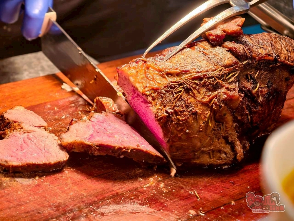 【台南吃到飽】福爾摩沙遊艇酒店-威尼斯餐廳:五星級海陸百匯吃到飽,松露火雞+各國料理齊發,周末還能狂嗑松葉蟹~ 【台南吃到飽】福爾摩沙遊艇酒店-威尼斯餐廳:五星級海陸百匯吃到飽,松露火雞+各國料理齊發,周末還能狂嗑松葉蟹~