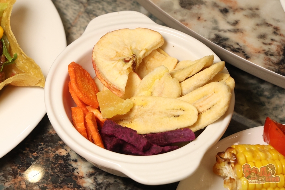 【台南吃到飽】福爾摩沙遊艇酒店-威尼斯餐廳:五星級海陸百匯吃到飽,松露火雞+各國料理齊發,周末還能狂嗑松葉蟹~ 【台南吃到飽】福爾摩沙遊艇酒店-威尼斯餐廳:五星級海陸百匯吃到飽,松露火雞+各國料理齊發,周末還能狂嗑松葉蟹~