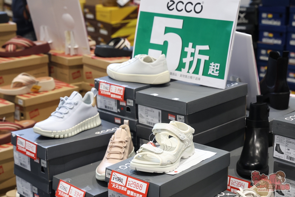 【台南特賣】台灣廠拍年終場,超夯按摩椅價格超下殺!全家福鞋店首次特賣、服飾一折起、各國零食和家電用品一次買齊~ 【台南特賣】台灣廠拍年終場,超夯按摩椅價格超下殺!全家福鞋店首次特賣、服飾一折起、各國零食和家電用品一次買齊~