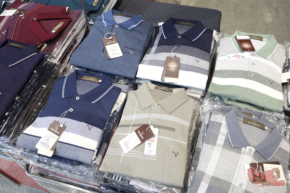 【台南特賣】台灣廠拍年終場,超夯按摩椅價格超下殺!全家福鞋店首次特賣、服飾一折起、各國零食和家電用品一次買齊~ 【台南特賣】台灣廠拍年終場,超夯按摩椅價格超下殺!全家福鞋店首次特賣、服飾一折起、各國零食和家電用品一次買齊~