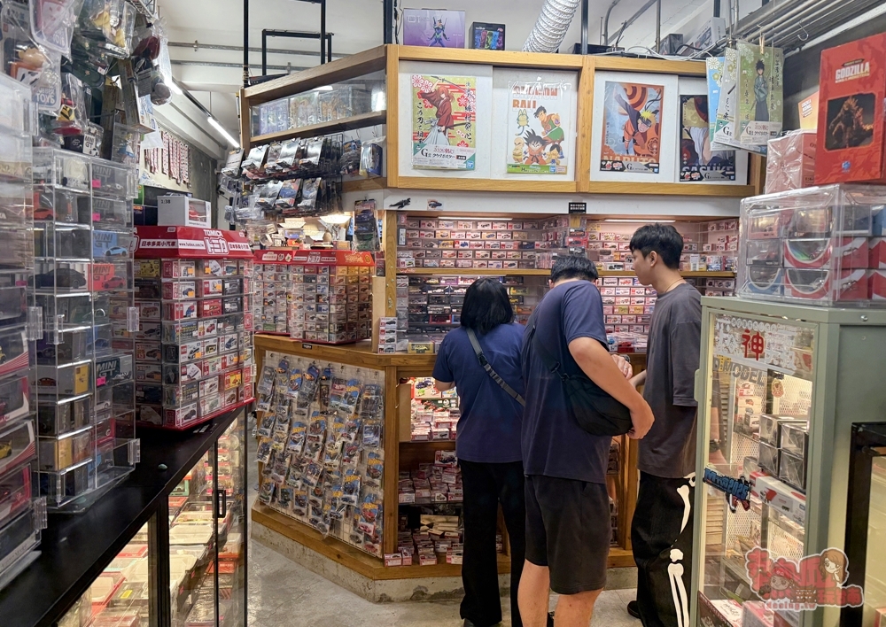【台南玩具店】MAi’s Garage買阿北車庫:北部人都願意專程衝來逛,根本是大人小孩的玩具車天堂~ 【台南玩具店】MAi’s Garage買阿北車庫:北部人都願意專程衝來逛,根本是大人小孩的玩具車天堂~