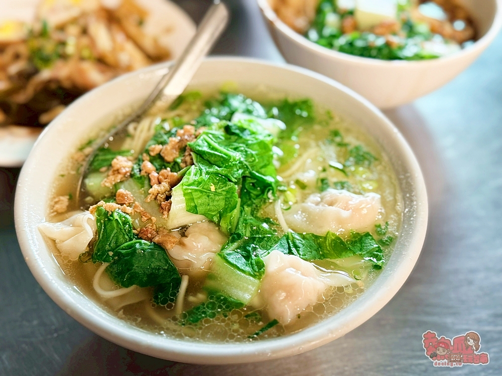 【台南美食】月霞麵店:隱身在東菜市的60老店,手工餛飩必點,加開夜間時段,深夜想吃麵沒煩惱~ 【台南美食】月霞麵店:隱身在東菜市的60老店,手工餛飩必點,加開夜間時段,深夜想吃麵沒煩惱~