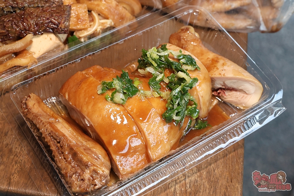 【台南美食】金福記港式滷味:崇義黃昏市場人氣港式滷味,前王品主廚製作,最便宜只要10元,大推限量油雞腿,鴨米血 【台南美食】金福記港式滷味:崇義黃昏市場人氣港式滷味,前王品主廚製作,最便宜只要10元,大推限量油雞腿,鴨米血